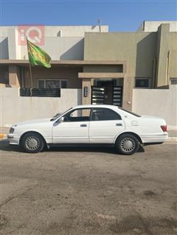تۆیۆتا کراون